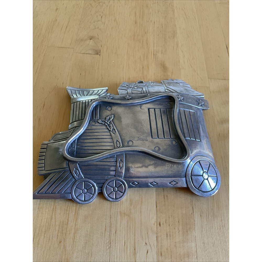 Vintage Home For The Holidays Christmas TRAIN Aluminum Candy Dish 1997 - Picture 5 of 7